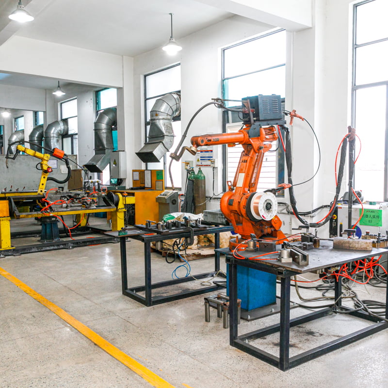 Robot de sudare